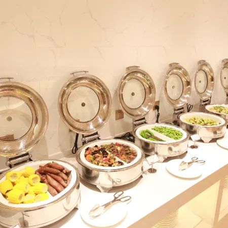 Borrman Hotel (Huazhou Beijing East Road)