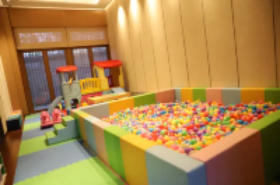 Xilei Hailu Guesthouse