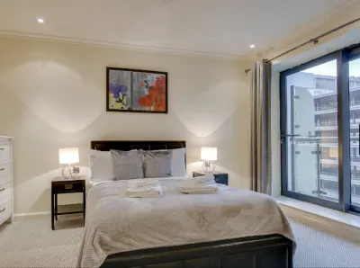 Apartment Wharf - Discovery Dock West Hotels in Lontoo