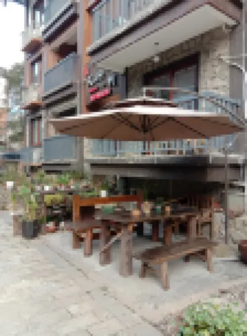 Emeishan Fanyuxuan Chinese Inn