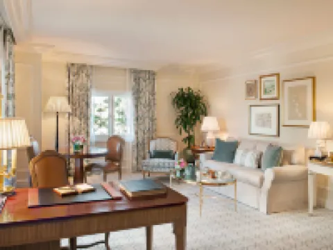 The Peninsula Beverly Hills Hotels near Beverly Hills