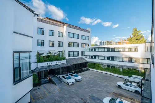 G Joyful Pujian Hotel (Kunming Cuihu Yunnan University)