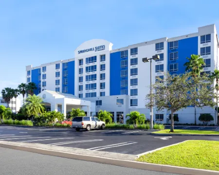 สปริงฮิลล์สวีทส์ บายแมริออท สนามบินไมอามีเซาท์ บลูลากูน แอเรีย โรงแรมในไมอามี