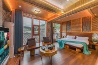 Floral Luxury Tea House (Nanjing Tulou)