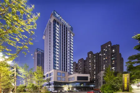 Sweetome Hotel (Yibin Lingang University Town) Отели рядом с достопримечательностью «Chengdu College of Sichuan Foreign Studies University (Yibin Campus)»