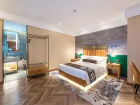 James Joyce Coffetel Hotel (Beijing Daxing Xinmeiti Gongan Daxue) Hotels near Daxing