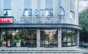 Yeste International Hotel