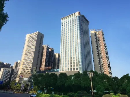 Freeland Jinglun Hotel