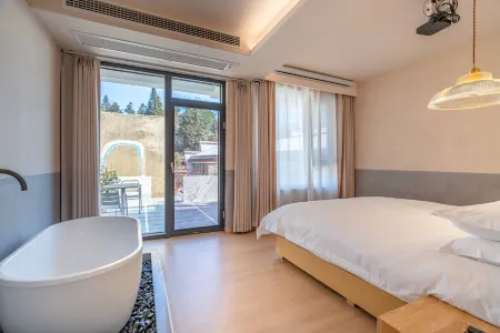 Jiuhua Mountain Xiyu Yungu holiday homestay Отели в г. Цинъянь