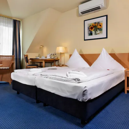 TRYP by Wyndham Luebeck Aquamarin