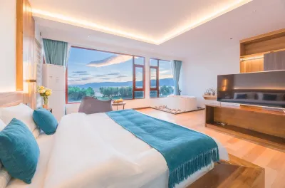 Happy Bird Guest House Отели в г. Верхний отрезок западной части живописной местности озера Эрхай