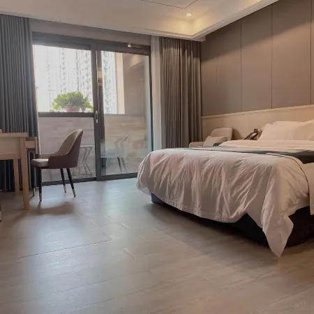 Yingshan Yiye Hotel