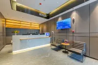 Duobaoli Hotel (Jiefang West Road Qilou Old Street Shop)