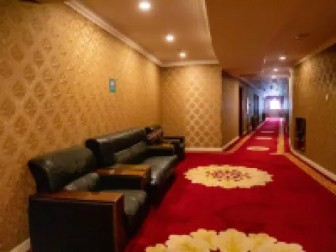 生隆商務賓館（呼和浩特金川開發區工業大學店） 土默特左旗酒店