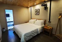 Xuancheng QiangSlow Homestay (Songnan Chuanzang Line Shop)