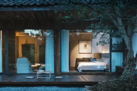 Emeishan Hetang Yunqi Tangquan Homestay Отели рядом с достопримечательностью «Yingbin Square»