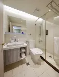 Hai Fu Hotel & Suites Các khách sạn gần Sân bay Thượng Nghĩa