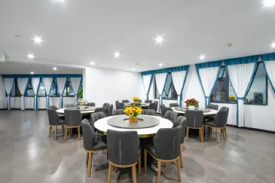 Fengqing Silipu Hotel