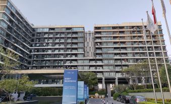 Baichen Executive Apartment (Shenzhen International Convention and Exhibition Center)