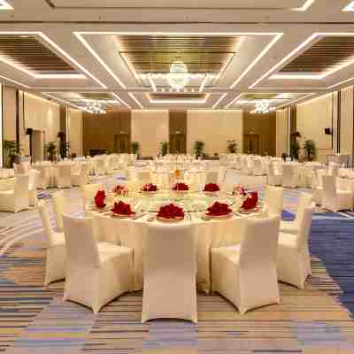 Delta Hotels by Marriott Jiuzhaigou Dining/Meeting Rooms