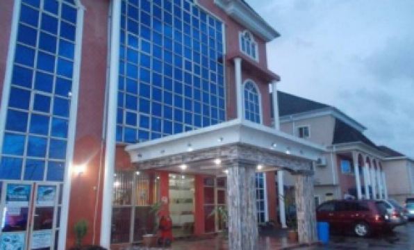 Shelvac Hotel - Housity