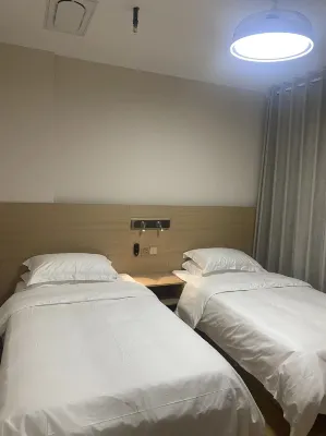 萬家賓館（宜陽安虎線店） 宜陽步行街(興宜西路)附近的飯店