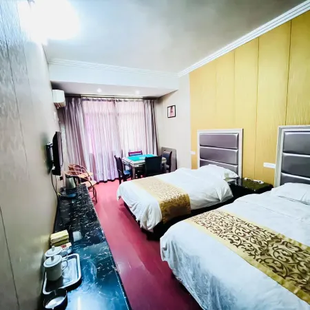 Huitong Yingchun Hotel