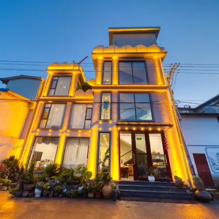 Anning Zhenxi Hot Spring Homestay