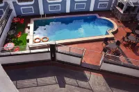 New Point Hotel and Suites - Pools