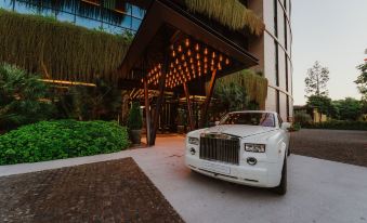 The Reserve - the Leading Hotels of the World - Savoy Signature