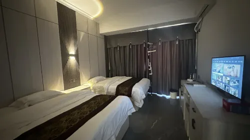Pingxiang Guodong Hotel