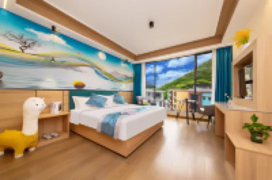 Landscape Impression · Star Sleep Scenic View Villa Mountain Lodge (Mount Siguniang)