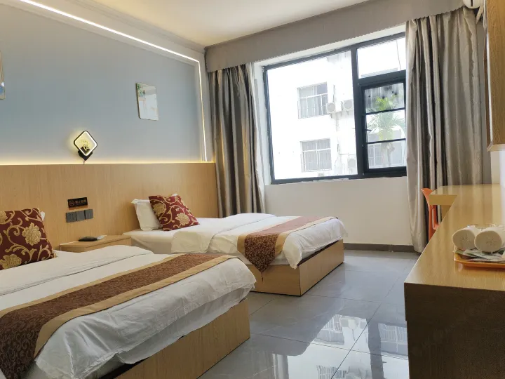 Jinghong Xiangyuanhong Hotel