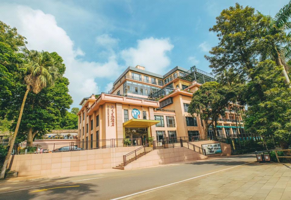 hotel overview picture