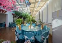 Deqin Jiatai Hotel (Wenshang Wealth Plaza Branch)