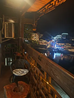 Huayuan Jiming San Sheng Homestay