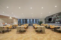 Wantin Hotel (Anqing High speed Railway Station Tianzhushan Airport Store)