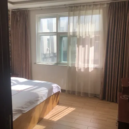 Dihua Holiday Hotel