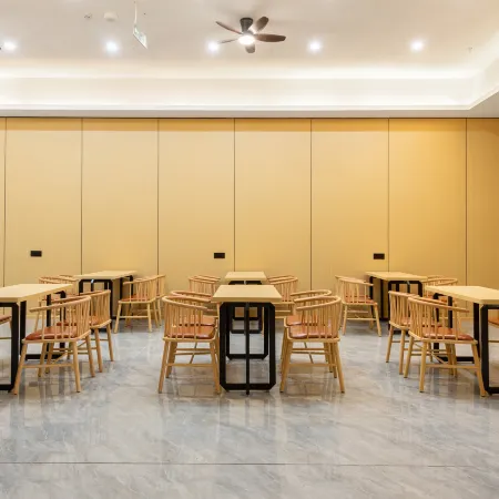 Jianhu Qingmu Hotel