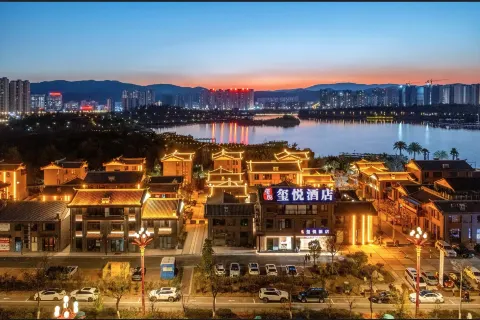 YUE HOTEL