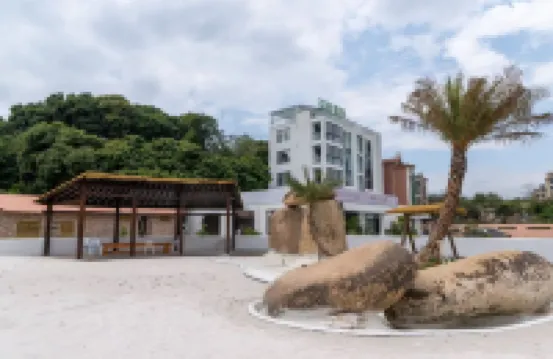 Changtai Huajian Xiyuan Hot Springs Resort