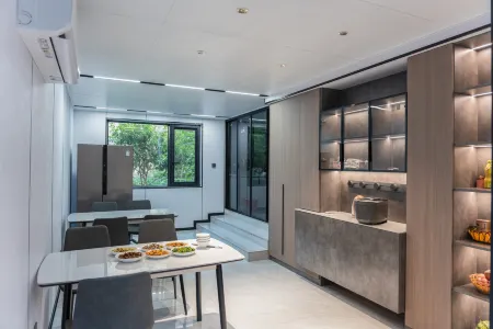 Seeing Yunhu Xiaozhuo Отели рядом с достопримечательностью «Chuiyun Tongtian River»