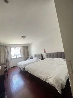 Ningbo Lu Ting Business Hotel Hotels near Siqin Pavilion (Tangguan Section)