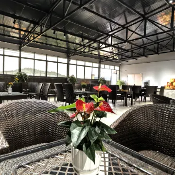 Youngsun Seasons Hotel(Zhenfu&Yunxi Middle School)