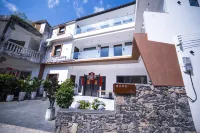 Fenggu Yuanshe Homestay - 주차장