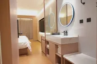 Yunqi Courtyard-Style Hotel - ที่มีที่จอดรถ