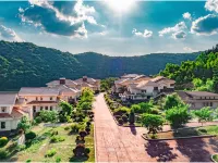 Zhen'guo Yangshenggu No.1 Manor Hotels in Tonghua County