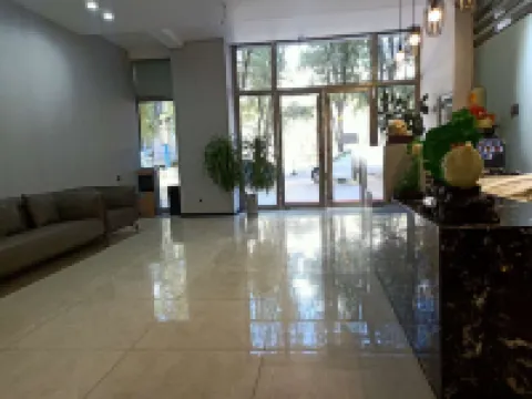 Chengde Riverview Business Hotel
