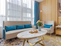 Chizhou Daqianmen Light Luxury Hotel Hotels in Chizhou