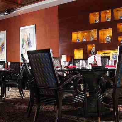 Holiday Inn Suites Kuwait Salmiya Dining/Meeting Rooms